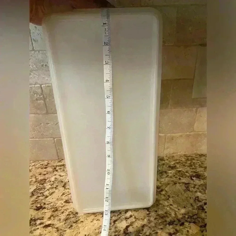 Vintage Tupperware Bread Storage Container